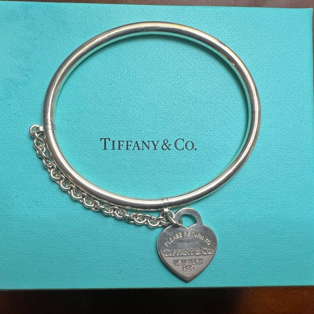 Return to Tiffany® Sterling Silver Heart Tag Bangle